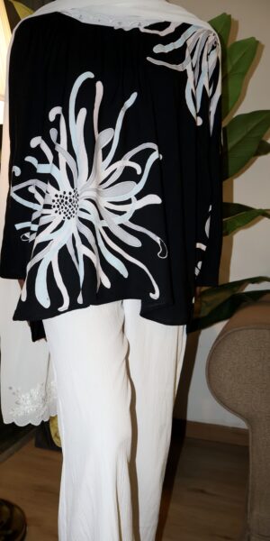 Exclusive Batik Lukis blouse (DEFECT)