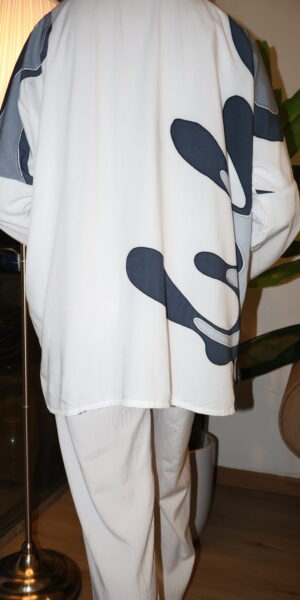 Exclusive Batik Lukis blouse (White) - Image 2