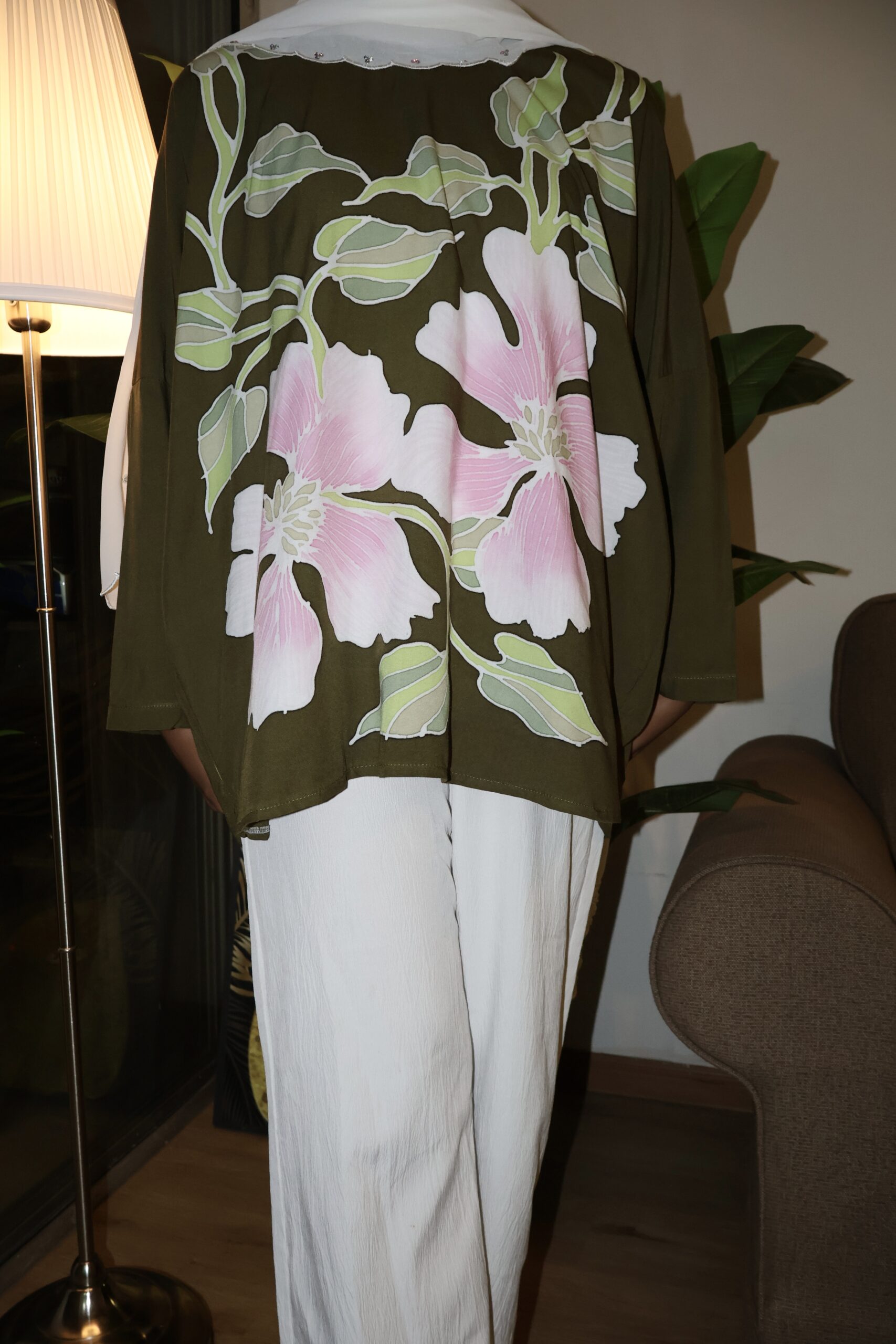 Exclusive Batik Lukis blouse (Dark Moss Green)