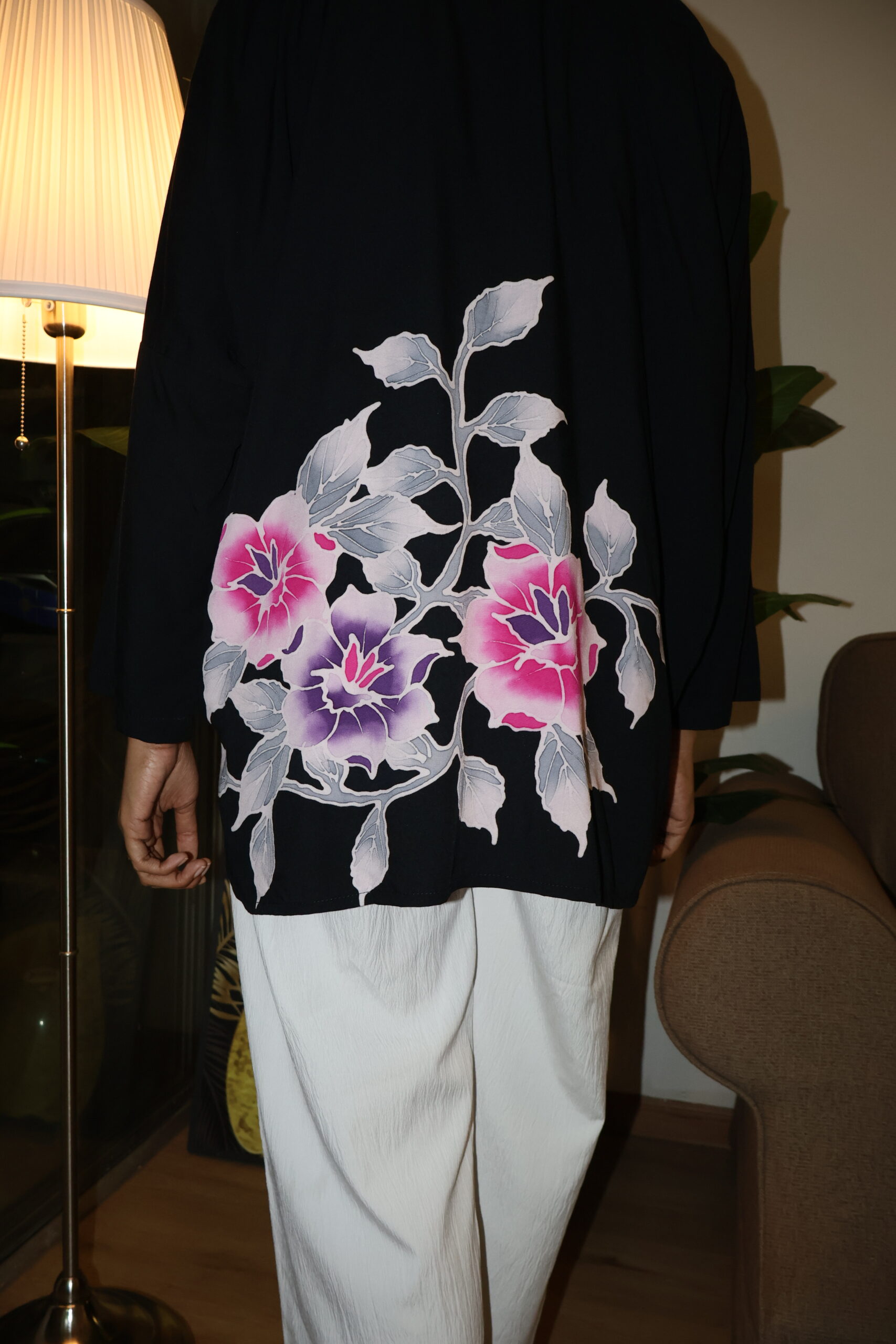 Exclusive Batik Lukis blouse (black) - Image 2
