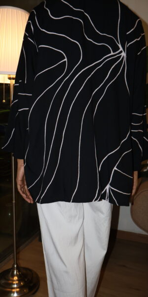 Exclusive Batik Lukis blouse (black) - Image 2
