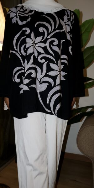 Exclusive Batik Lukis blouse (black grey flower)