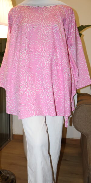 Stamped Batik Blouse With diamonds (Soft Pink)