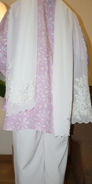 Stamped Batik Blouse With diamonds (Sweet Pink) - Image 3