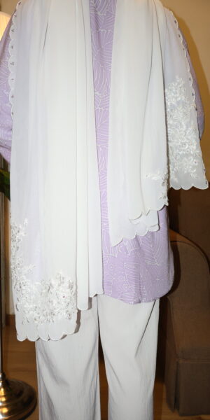 Stamped Batik Blouse With diamonds (soft lilac) - Image 3
