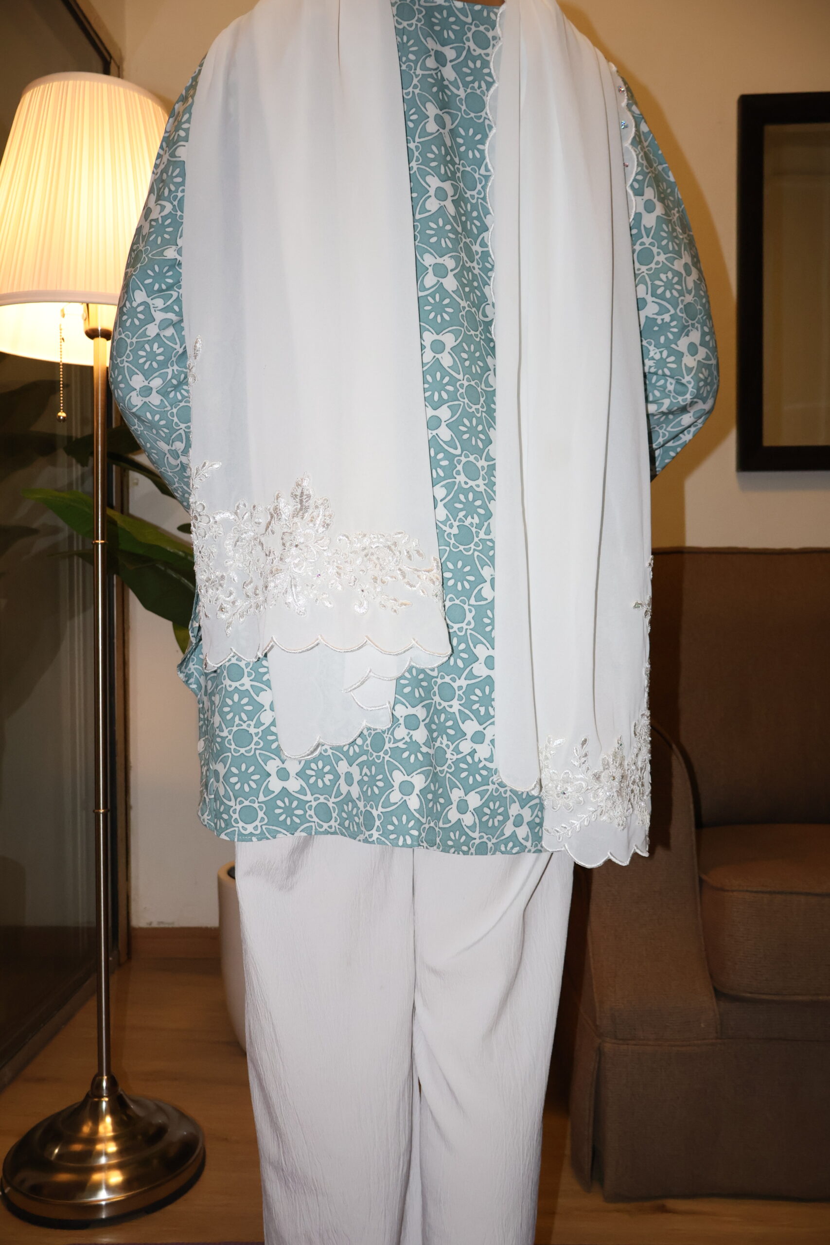 Stamped Batik Blouse With diamonds (Turquoise) - Image 3
