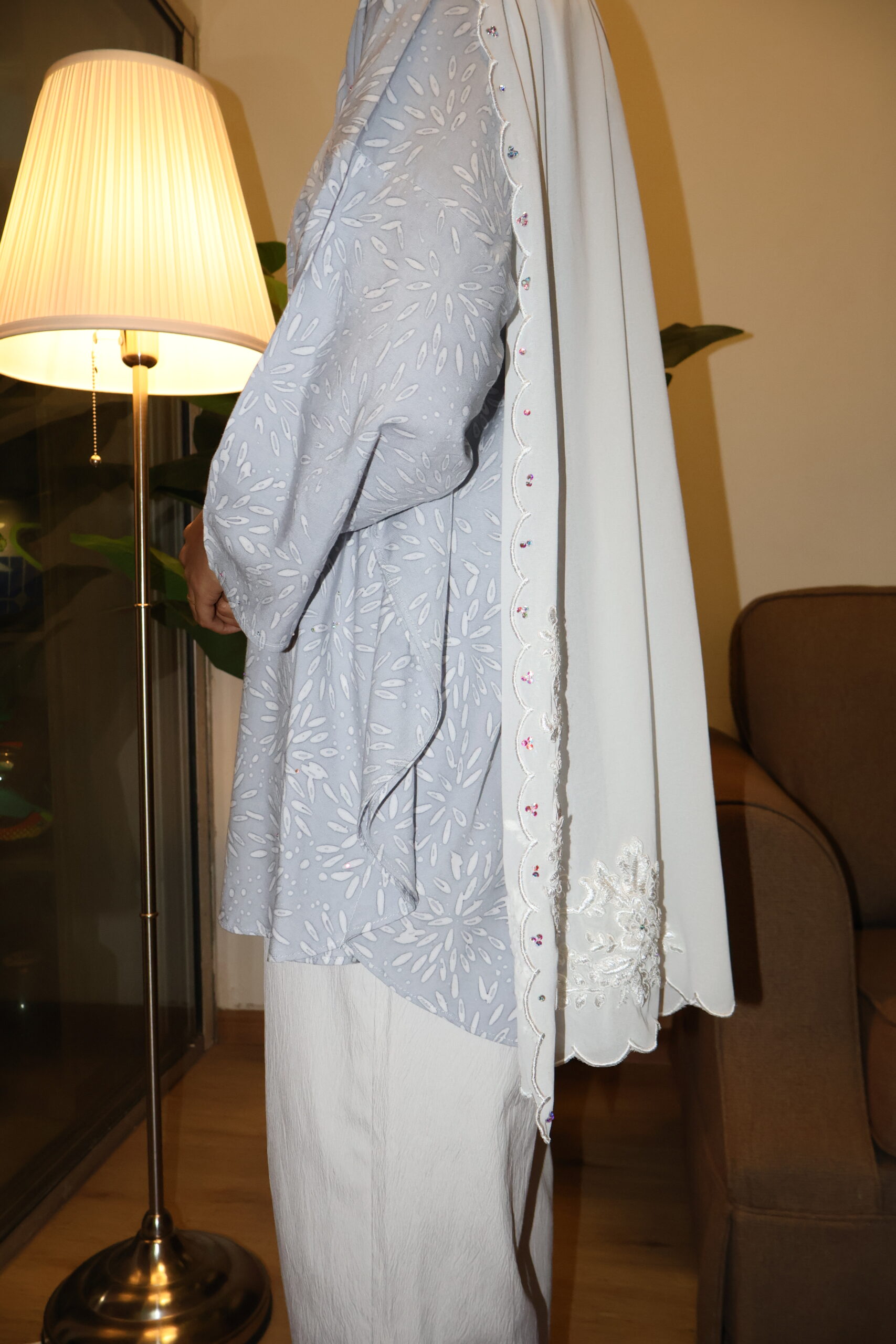 Stamped Batik Blouse With diamonds (grey) - Image 2