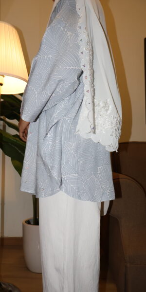 Stamped Batik Blouse With diamonds (grey) - Image 3