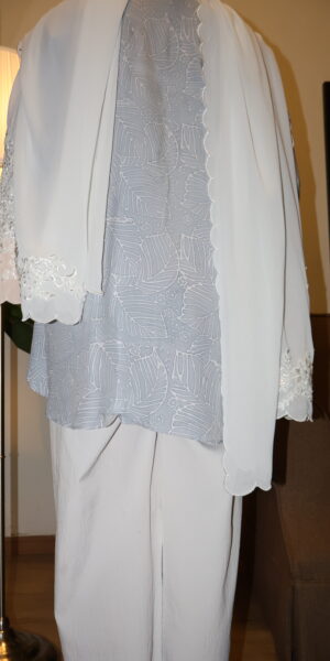 Stamped Batik Blouse With diamonds (grey) - Image 2